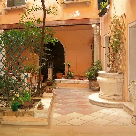 Maison De Charme Balbi 3* Venice